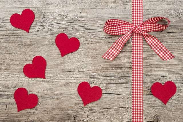 Red felt hearts with gingham ribbon bow